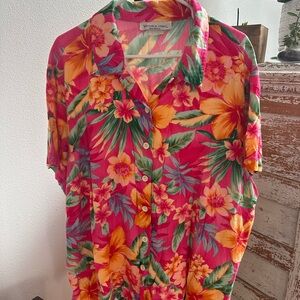 Victoria Jones Woman Pink Tropical Floral Short-Sleeve Blouse
